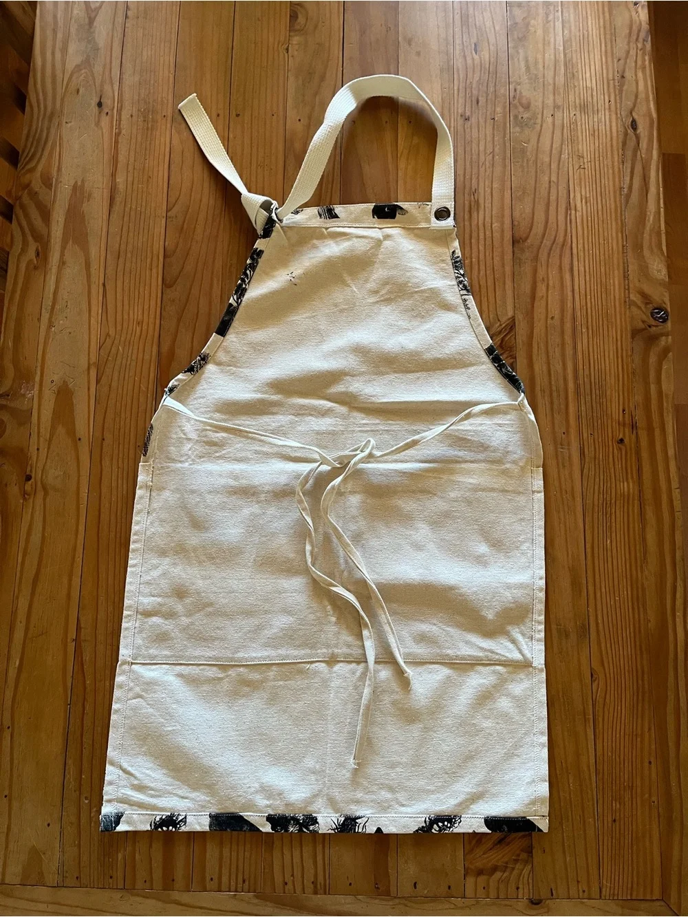 Black & Cream Canvas Vegetable Print Kitchen Apron